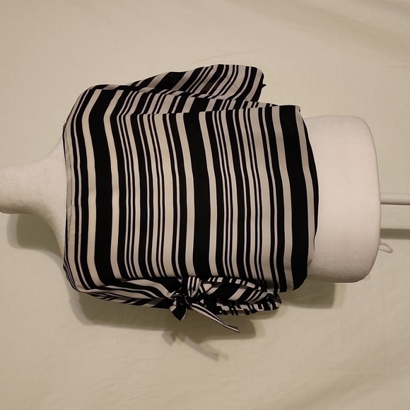 Michael kors top size M - Picture 3 of 9